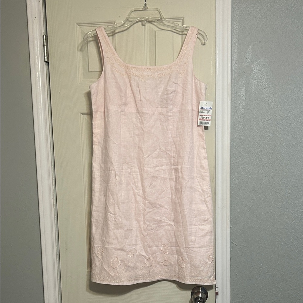 Offer $16🚀 Bloomingdale’s pink sleeveless linen dress embroidered